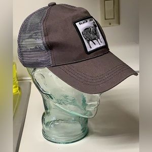 Unisex Adult One Size NOT GOORIN BROS Animal Farm Black Sheep Trucker Cap Hat